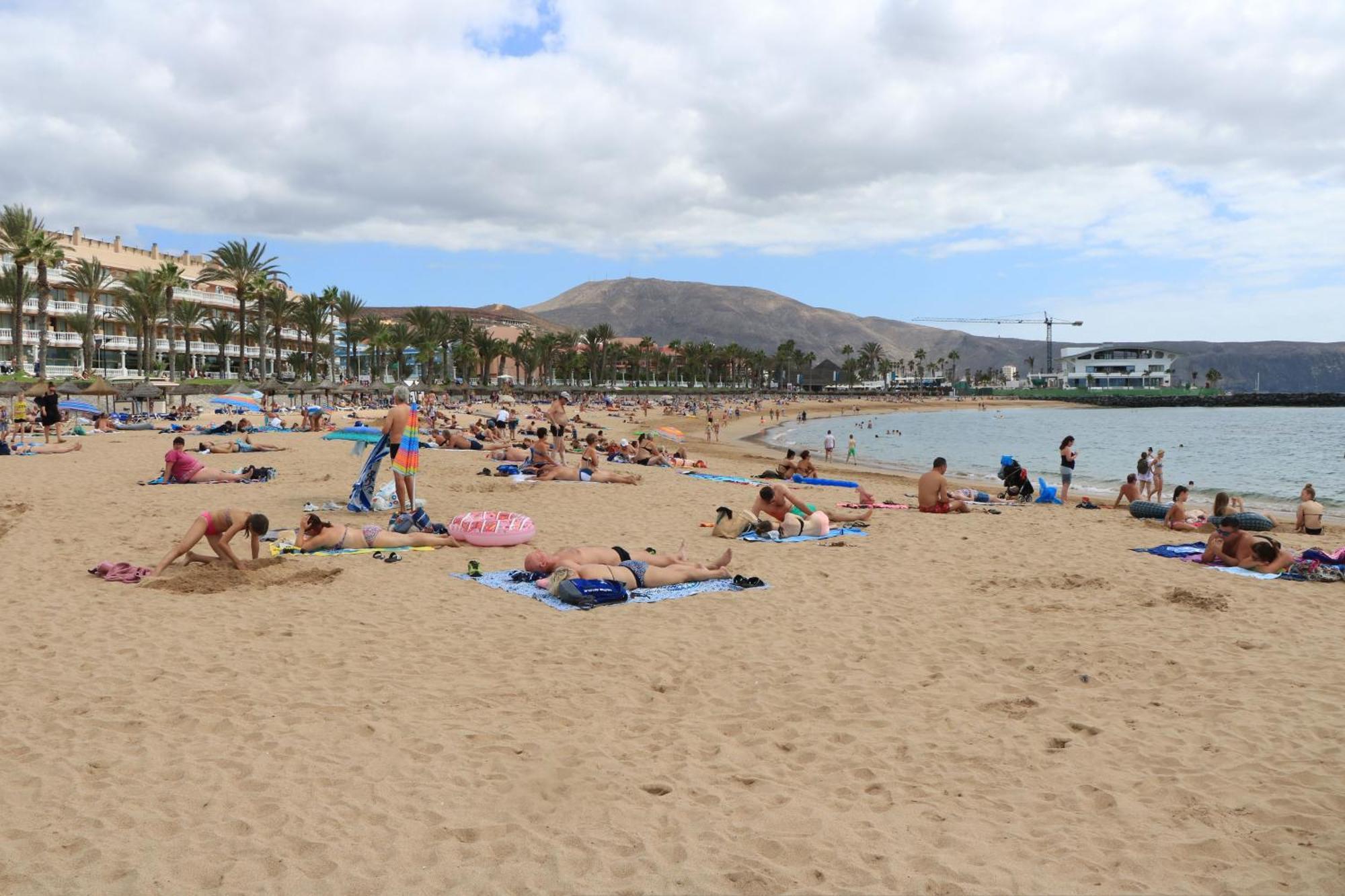 Las Americas Beach House Arona  Exterior photo